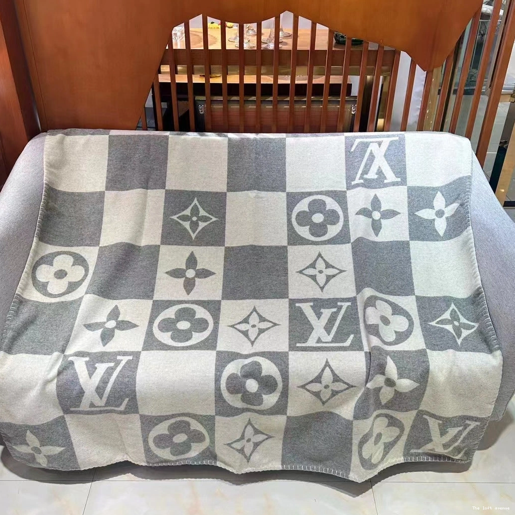 CUSTOM GREY CHECKERED THROW BLANKET 0714